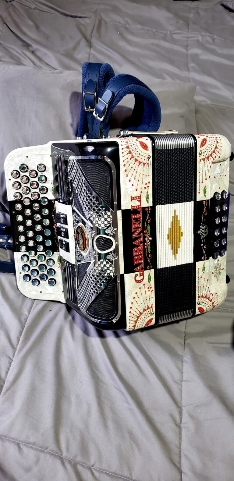 Accordion for sale (4)